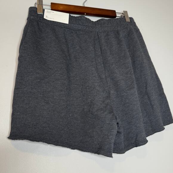 American Eagle Highest Waist Fleece Boyfriend Shorts Black NWT Size Medium - Picture 5 of 9